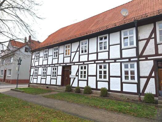 Mehrfamilienhaus zum Kauf 229.000 € 8 Zimmer 270 m² 328 m² Grundstück Borgentreich 34434