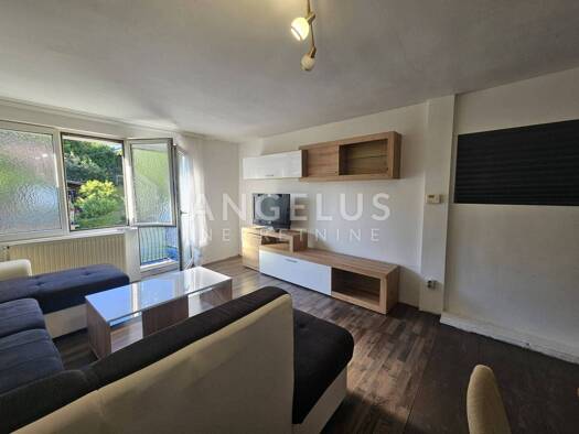 Einfamilienhaus zur Miete 700 € 2 Zimmer 65 m² Zagreb 10000
