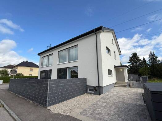 Einfamilienhaus zum Kauf 699.000 € 6 Zimmer 226 m² 146 m² Grundstück frei ab sofort Amstetten 3300