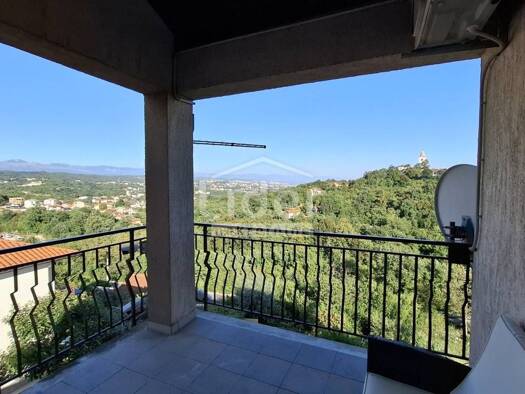 Haus zum Kauf 370.000 € 9 Zimmer 300 m² Rukavac, Matulji Matulji