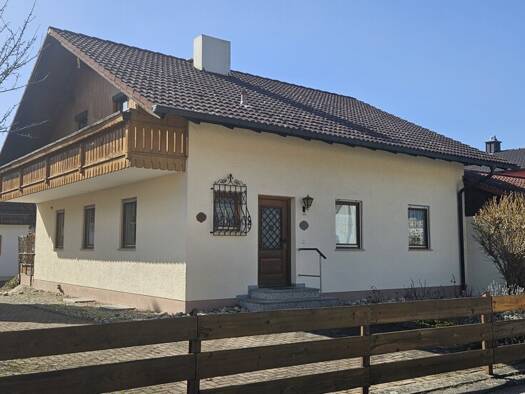 Einfamilienhaus zum Kauf 495.000 € 6 Zimmer 120,9 m² 920 m² Grundstück Garching Garching an der Alz 84518