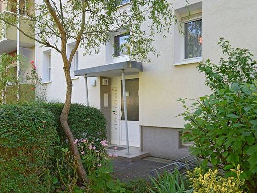 Wohnung zur Miete 356 € 2 Zimmer 49,7 m² 3. Geschoss Moskauer Straße 13 Südstadt Süd 06128
