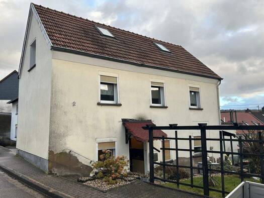 Einfamilienhaus zum Kauf 99.000 € 4 Zimmer 95 m² 126 m² Grundstück frei ab sofort Riegelsberg Riegelsberg 66292