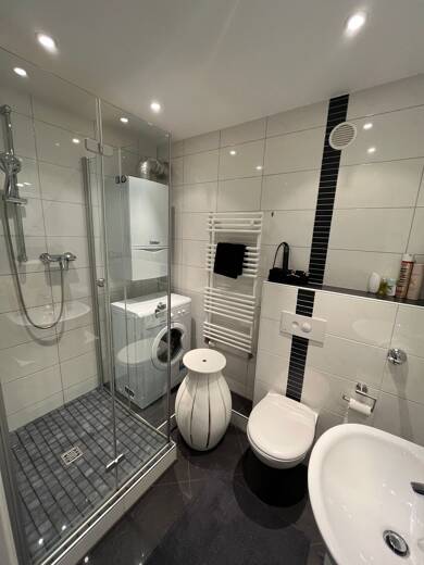 Wohnung zur Miete 525 € 2 Zimmer 41 m² 2. Geschoss frei ab 01.10.2025 Rath Düsseldorf 40472