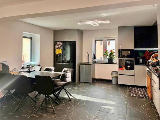 Mehrfamilienhaus zum Kauf 349.000 € 5 Zimmer 200 m² 985 m² Grundstück Bieberehren 97243