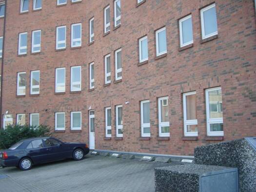 Außenstellplatz zur Miete provisionsfrei 70 € Sachaustraße 4 Südfriedhof Kiel 24114