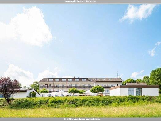 Hotel zum Kauf nur mit Wohnberechtigungsschein 1.750.000 € 37 Zimmer 58 Betten Schotten 63679