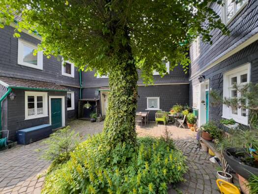 Doppelhaushälfte zum Kauf 256.000 € 8 Zimmer 166 m² 462 m² Grundstück Remscheid 42855