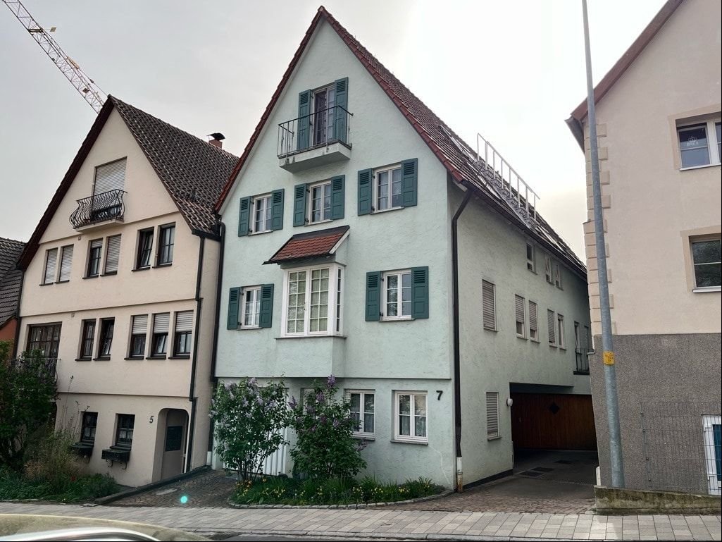 Mehrfamilienhaus zum Kauf 739.000 € 13 Zimmer 272 m²<br/>Wohnfläche 221 m²<br/>Grundstück Grunbach Remshalden 73630