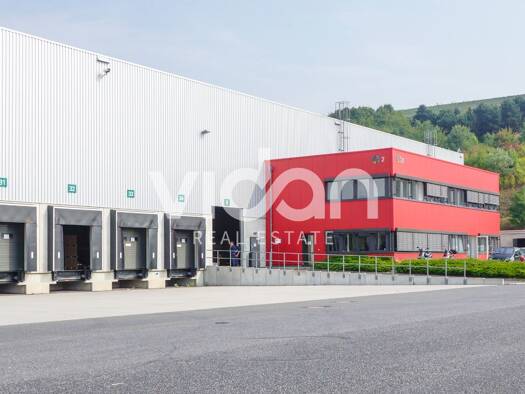 Lagerhalle zur Miete provisionsfrei 9.179 m² Lagerfläche teilbar ab 9.552 m² Süd Herten 45699