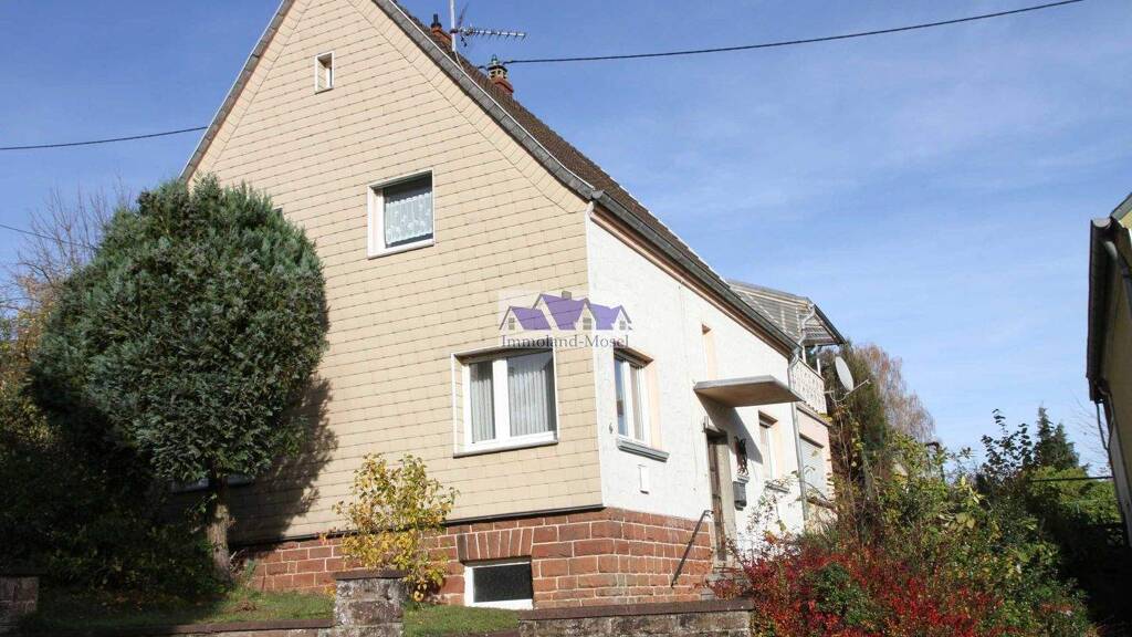 Einfamilienhaus zum Kauf 220.000 € 7,5 Zimmer 153 m² 626 m² Grundstück frei ab sofort Hetzerath 54523