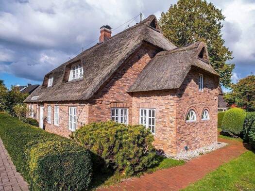 Einfamilienhaus zum Kauf 560.000 € 8 Zimmer 280 m² 700 m² Grundstück Fahrdorf 24857