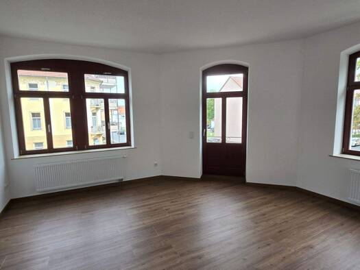 Wohnung zur Miete 595 € 2 Zimmer 63,5 m² 1. Geschoss frei ab sofort Beethovenstraße 2 Heidenau 01809