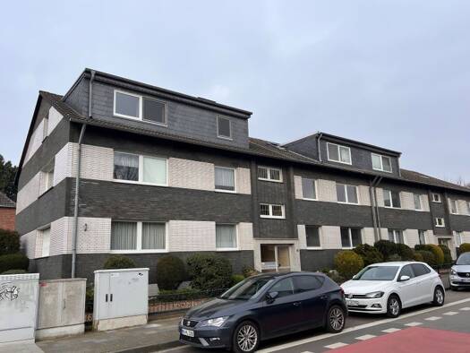 Wohnung zur Miete 698 € 3 Zimmer 93 m² Geschoss 1/2 frei ab 01.01.2027 Kreuzstr. 16 Baerl Duisburg 47199