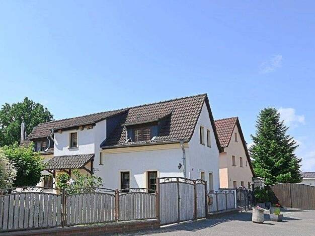 Einfamilienhaus zum Kauf 260.000 € 4,5 Zimmer 130 m² 1.140 m² Grundstück Pötzschau Rötha, OT Pötzschkau 04571