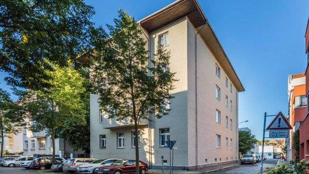 Wohnung zur Miete 830 € 2 Zimmer 100 m² 3. Geschoss frei ab 30.12.2025 Lindenthaler Str. 9 Gohlis-Süd Leipzig 04155
