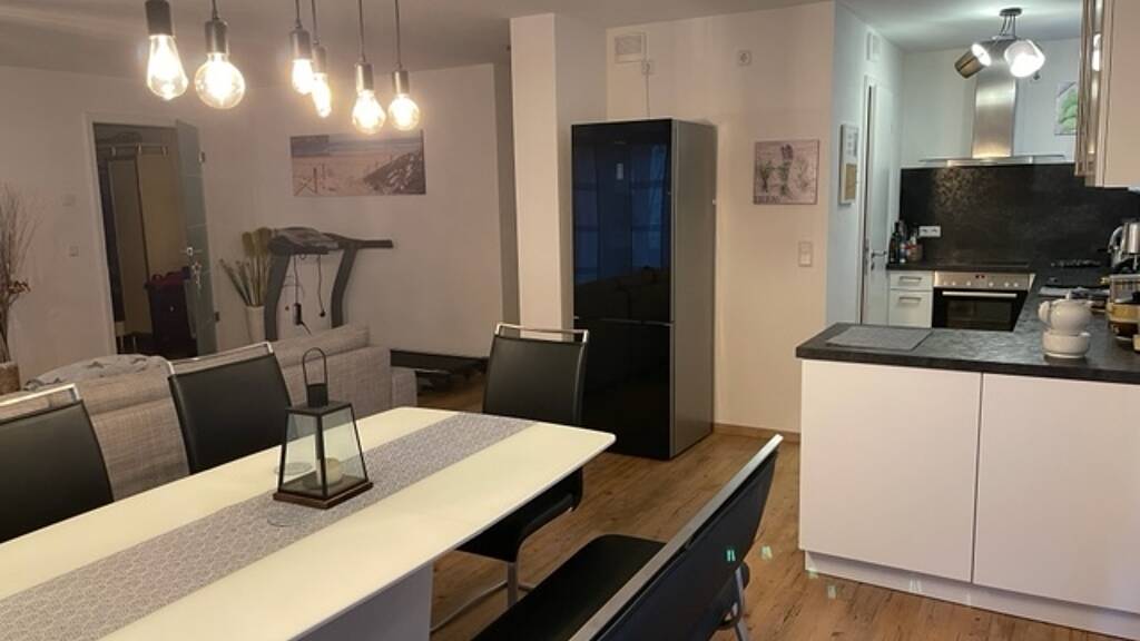 Wohnung zur Miete 910 € 3 Zimmer 98 m² Geschoss EG/1 frei ab 01.07.2026 Rhönblick 1 a Bad Neustadt Bad Neustadt an der Saale 97616