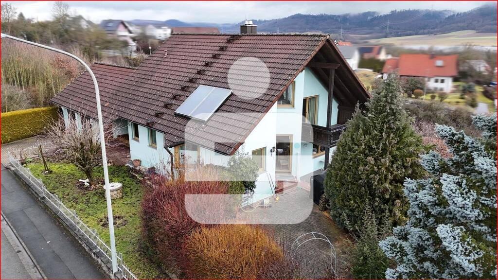 Einfamilienhaus zum Kauf 420.000 € 7 Zimmer 200 m² 1.060 m² Grundstück Untersteinach 95369