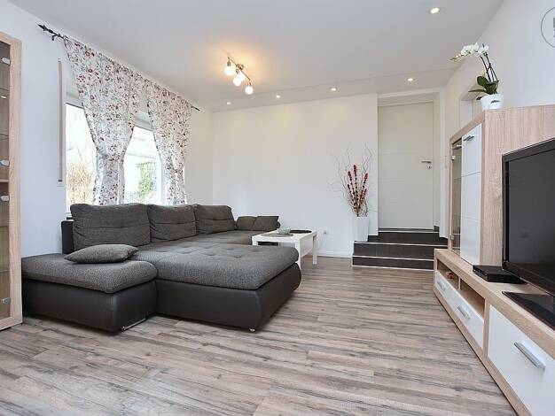 Wohnung zur Miete auf Zeit 1.890 € 3 Zimmer 75 m² frei ab 01.10.2026 Möhringen Möhringen 70567