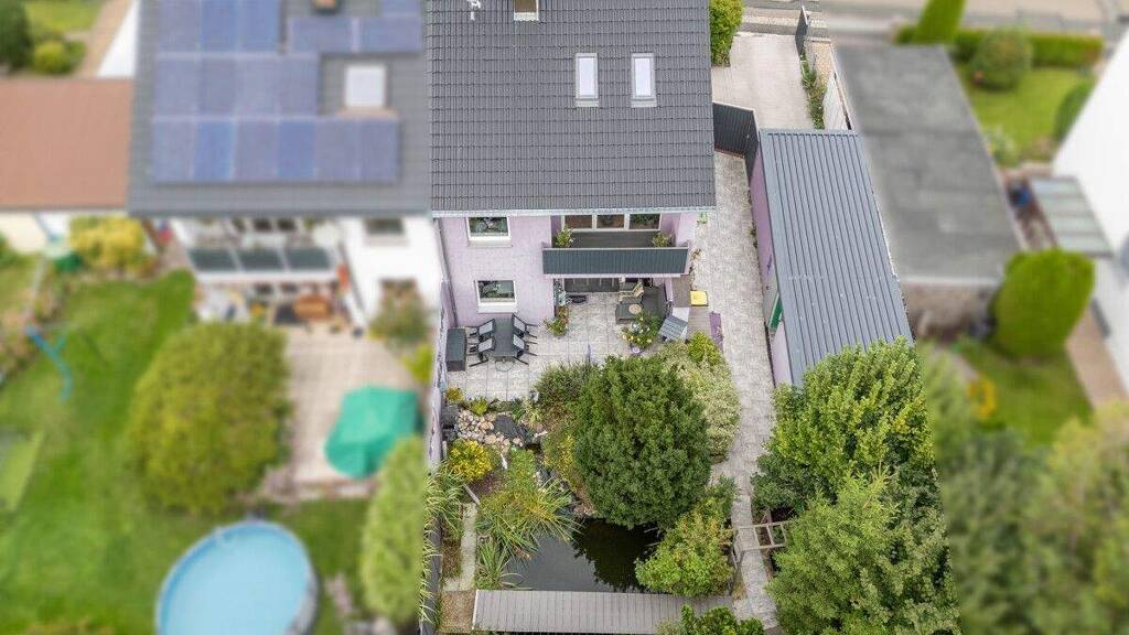 Doppelhaushälfte zum Kauf 597.000 € 4 Zimmer 135 m² 425 m² Grundstück Weiherhaus Nürnberg / Weiherhaus 90455