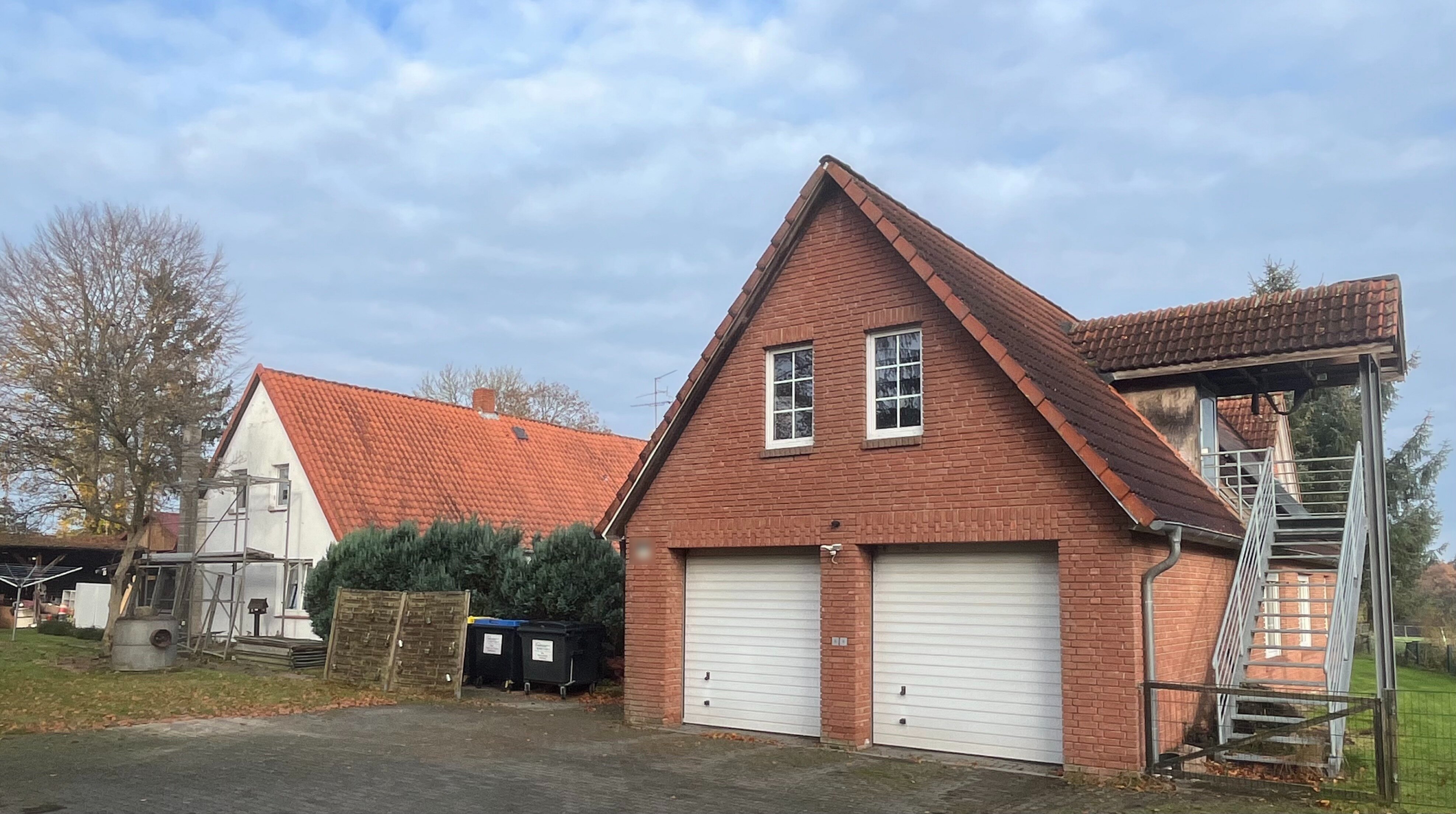 Mehrfamilienhaus zum Kauf 369.000 € 10 Zimmer 303 m²<br/>Wohnfläche 4.251 m²<br/>Grundstück 01.02.2025<br/>Verfügbarkeit Fulde Walsrode 29664