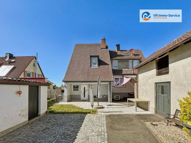 Einfamilienhaus zum Kauf 549.000 € 5 Zimmer 131,3 m² 578 m² Grundstück Waldbüttelbrunn Waldbüttelbrunn 97297