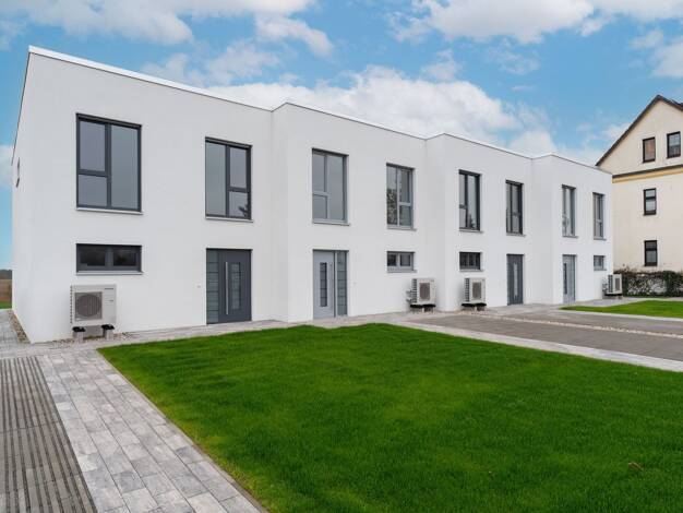 Reihenendhaus zum Kauf - Erstbezug 449.000 € 3 Zimmer 149 m² 521 m² Grundstück Biederitz 39175