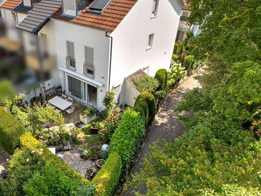Reihenendhaus zum Kauf 695.000 € 5 Zimmer 146 m² 217 m² Grundstück Böblingen Böblingen 71034