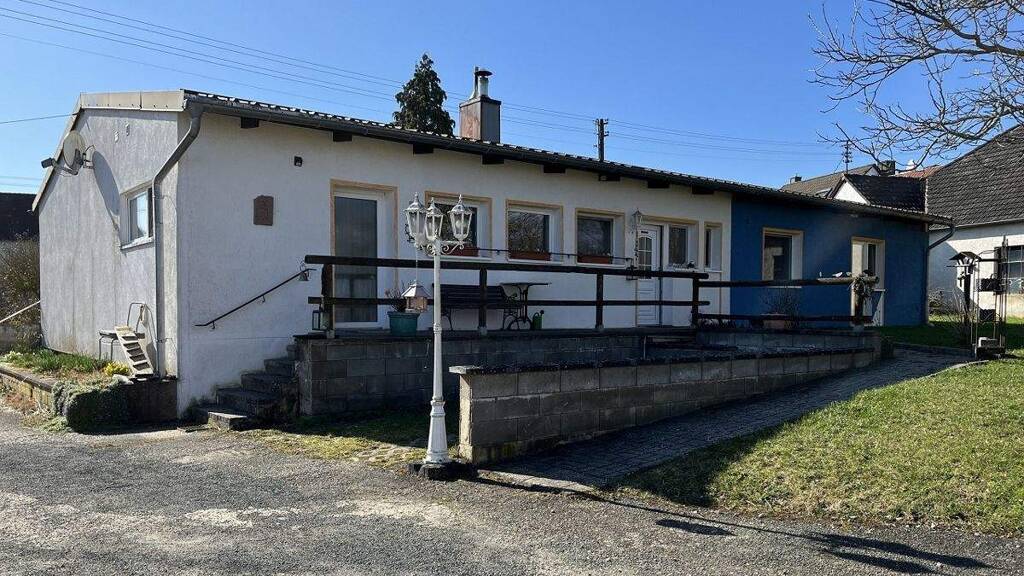 Einfamilienhaus zum Kauf 198.000 € 6 Zimmer 130 m² 1.294 m² Grundstück Leudersdorf Üxheim-Leudersdorf 54579