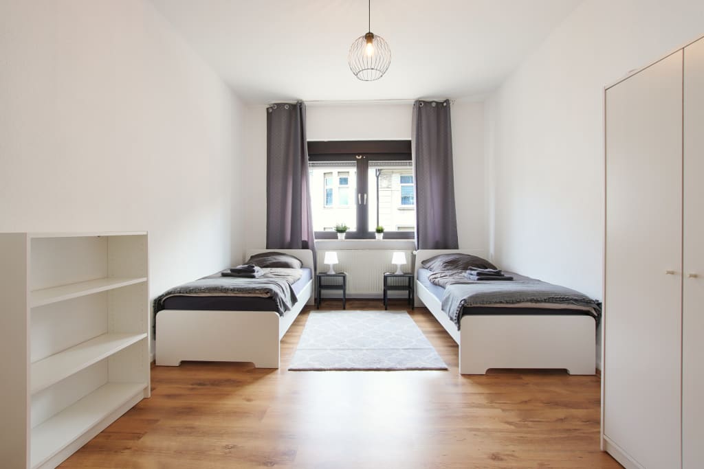 Wohnung zur Miete Wohnen auf Zeit 2.490 € 4 Zimmer 62 m²<br/>Wohnfläche ab sofort<br/>Verfügbarkeit Ückendorfer Straße Ückendorf Gelsenkirchen 45886