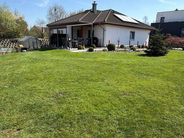 Bungalow zum Kauf provisionsfrei 660.000 € 6 Zimmer 160 m² 825 m² Grundstück Untersulmentingen Laupheim (Untersulmetingen) 88471