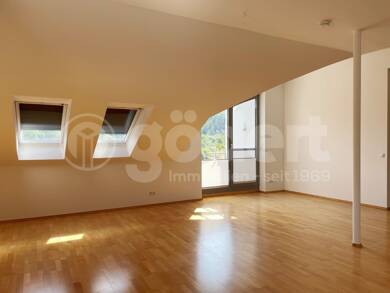 Wohnung zur Miete 1.200 € 3 Zimmer 103,7 m² Dachgeschoss, 2. Geschoss frei ab sofort Aschaffenburg 63743
