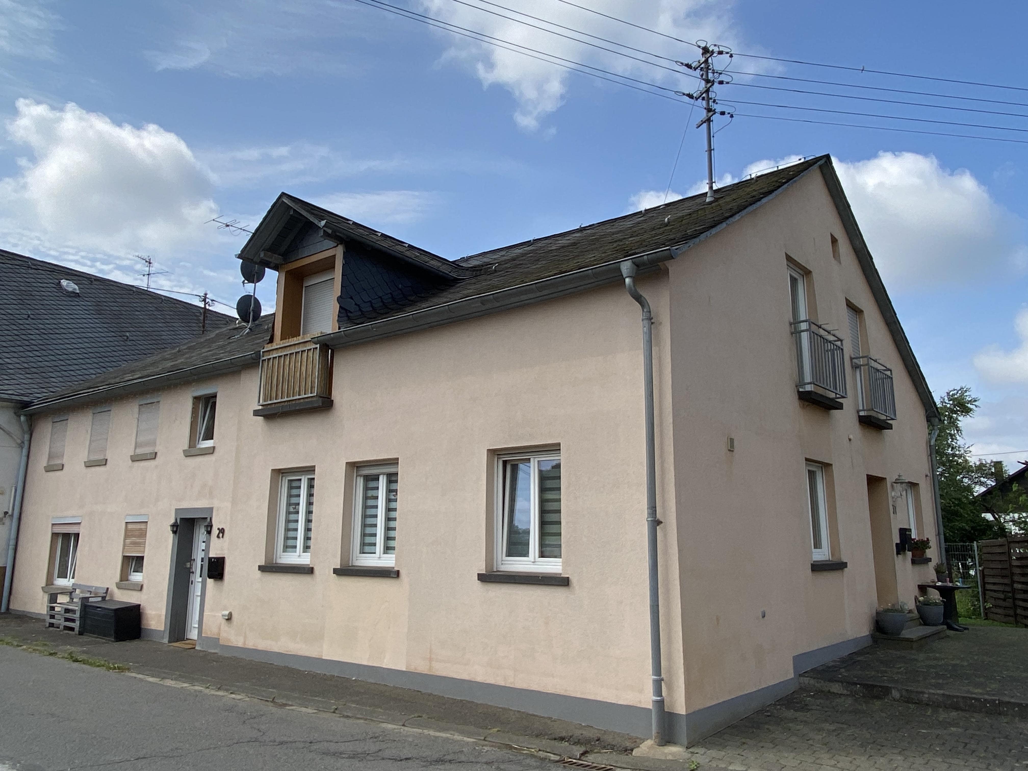 Mehrfamilienhaus zum Kauf 249.000 € 10 Zimmer 236 m²<br/>Wohnfläche 433 m²<br/>Grundstück ab sofort<br/>Verfügbarkeit Gutenthal Morbach 54497