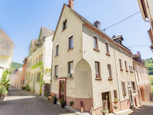 Einfamilienhaus zum Kauf 230.000 € 6 Zimmer 132 m² 84 m² Grundstück Merl Zell 56856