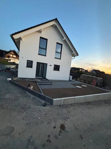 Haus zur Miete 2.050 € 3,5 Zimmer 123,9 m² 491 m² Grundstück frei ab 01.07.2025 Herkenrath Bergisch Gladbach 51429