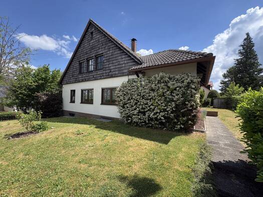 Einfamilienhaus zum Kauf 330.000 € 8 Zimmer 284,3 m² 707 m² Grundstück Hohenaltheim Hohenaltheim / Niederaltheim 86745