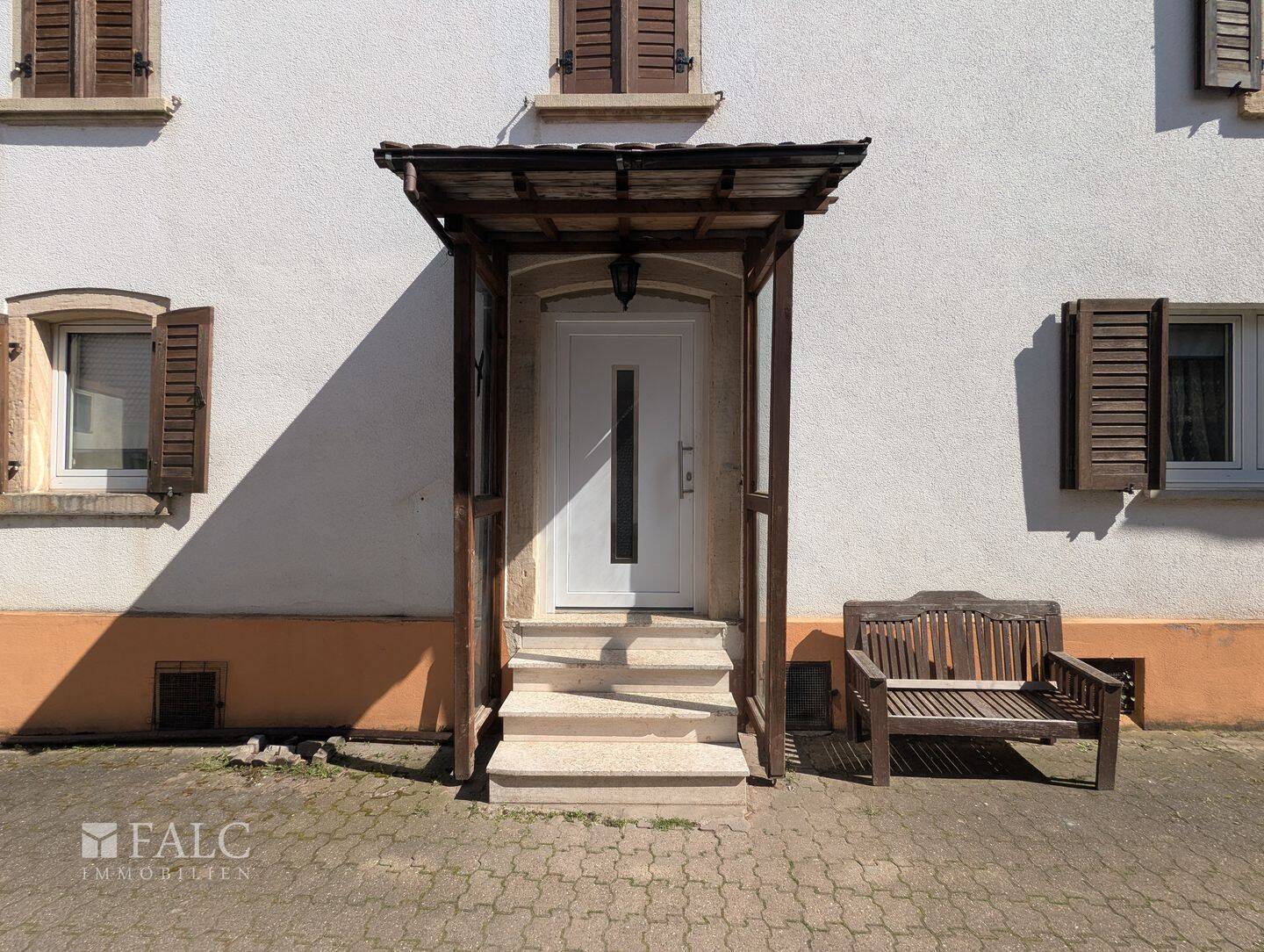 Immobilie in Gommersheim - Mehrgenerationenhaus mit Ausbaupotenzial und weitläufiger Scheune - Bild 3