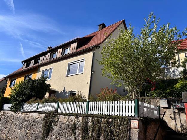 Doppelhaushälfte zum Kauf 189.000 € 8 Zimmer 143,3 m² 360 m² Grundstück Velden Velden 91235