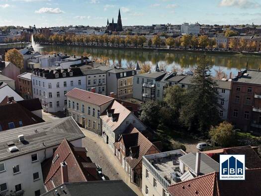 Gewerbeobjekt zum Kauf als Kapitalanlage geeignet 649.000 € 12 Zimmer 307,6 m² 797 m² Grundstück Schelfstadt Schwerin 19055