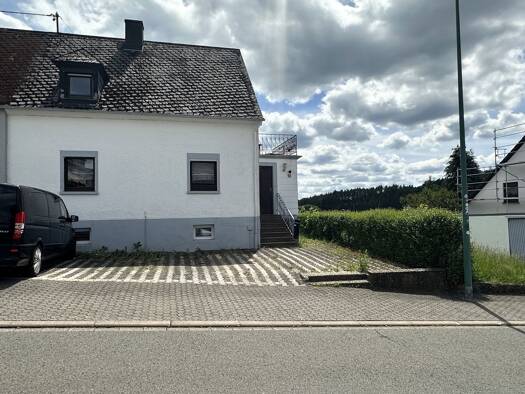 Doppelhaushälfte zum Kauf 179.000 € 4 Zimmer 120 m² 736 m² Grundstück Hermeskeil Hermeskeil 54411