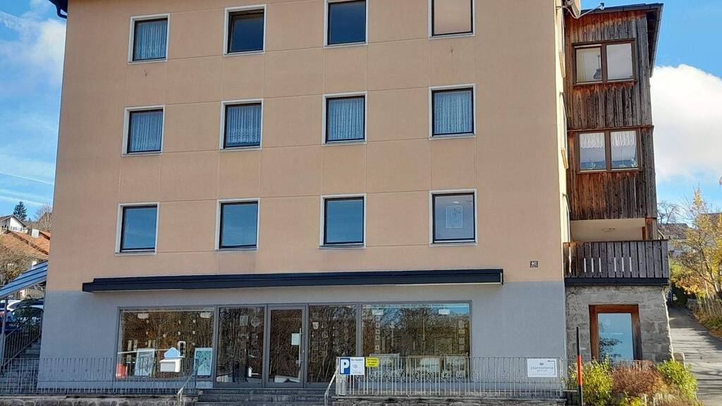 Haus zum Kauf 890.000 € 920 m² 1.528 m² Grundstück frei ab sofort Grafenauer Straße Freyung 94078