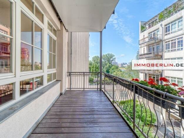 Wohnung zum Kauf 699.000 € 3 Zimmer 104 m² 3. Geschoss Kreuzberg Friedrichshain-Kreuzberg 10997