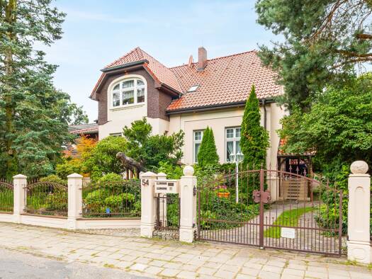 Haus zum Kauf 749.000 € 7 Zimmer 223,3 m² 1.009 m² Grundstück Vorstadt Strausberg 15344