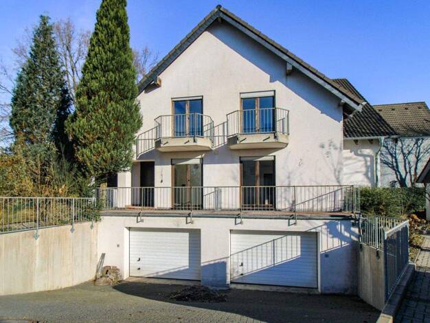 Mehrfamilienhaus zum Kauf 449.000 € 10 Zimmer 318,1 m² 1.651 m² Grundstück frei ab sofort Süd Remscheid 42859