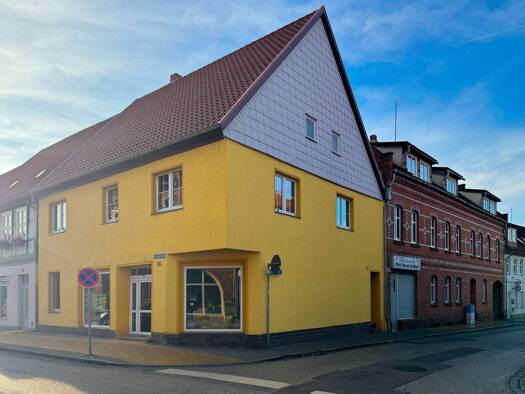 Haus zum Kauf 157.000 € 5 Zimmer 269 m² 290 m² Grundstück Seehausen 39615