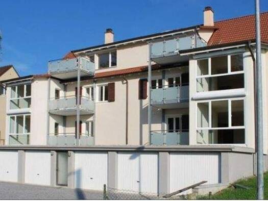 Wohnung zur Miete 960 € 3,5 Zimmer 79 m² 1. Geschoss frei ab 01.02.2026 Lottstetten 79807