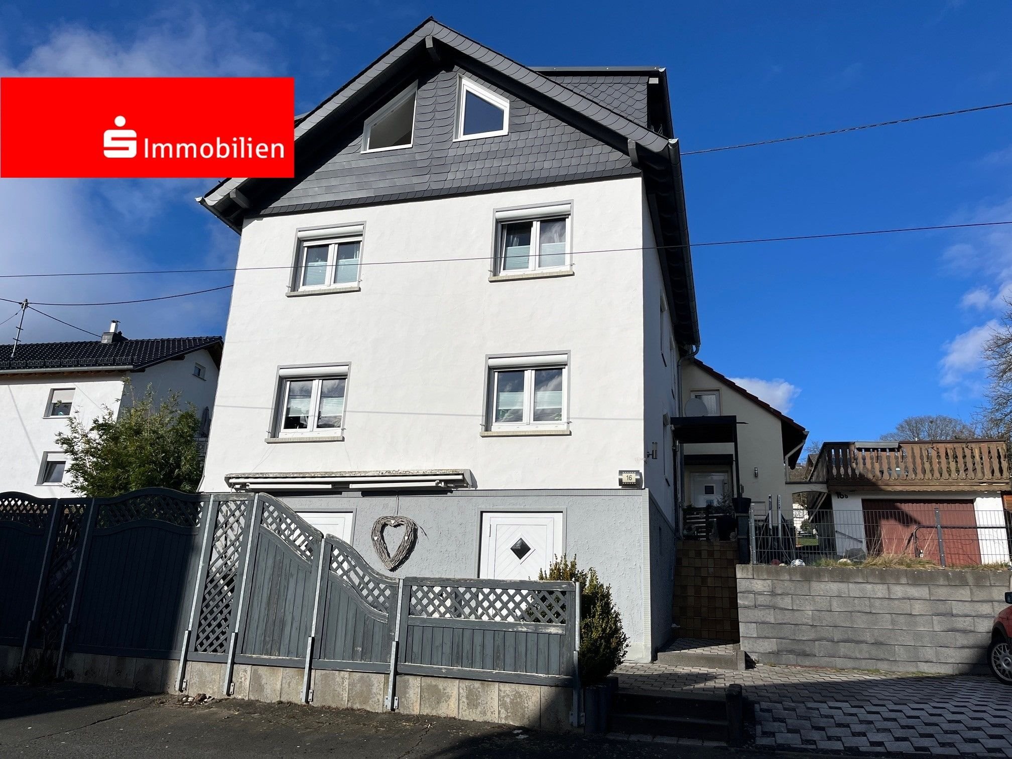 Doppelhaushälfte zum Kauf 175.000 € 5 Zimmer 130 m²<br/>Wohnfläche 251 m²<br/>Grundstück Allendorf Haiger 35708