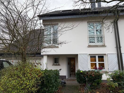 Reihenhaus zur Miete 3.150 € 8 Zimmer 212 m² 500 m² Grundstück frei ab 15.02.2026 Kaiserswerth Düsseldorf 40489