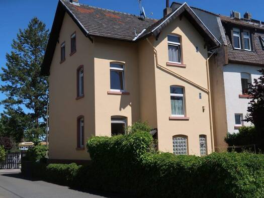 Mehrfamilienhaus zum Kauf 740.000 € 9 Zimmer 180 m² 231 m² Grundstück frei ab sofort Bad Homburg Bad Homburg vor der Höhe 61350