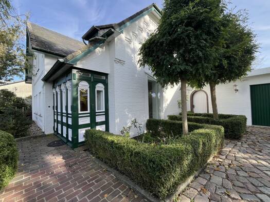 Haus zum Kauf 7 Zimmer 202 m² 727 m² Grundstück Ostrohe 25746
